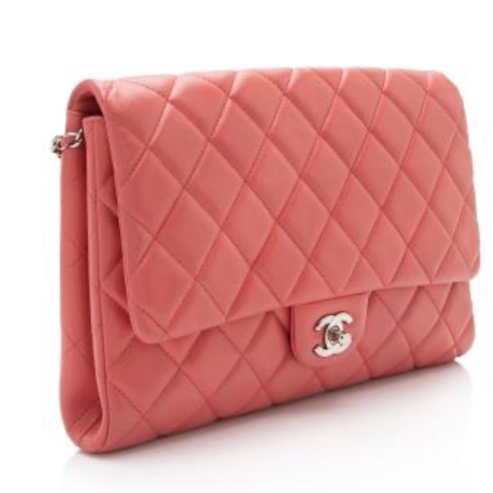 Chanel bag gently worn - salmon leather